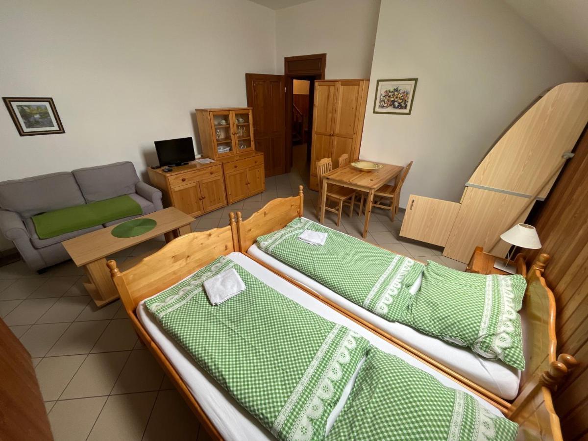 Sokoli Hnizdo Hotell Hlaska Exteriör bild