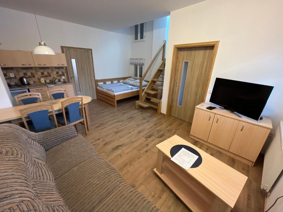 Sokoli Hnizdo Hotell Hlaska Exteriör bild