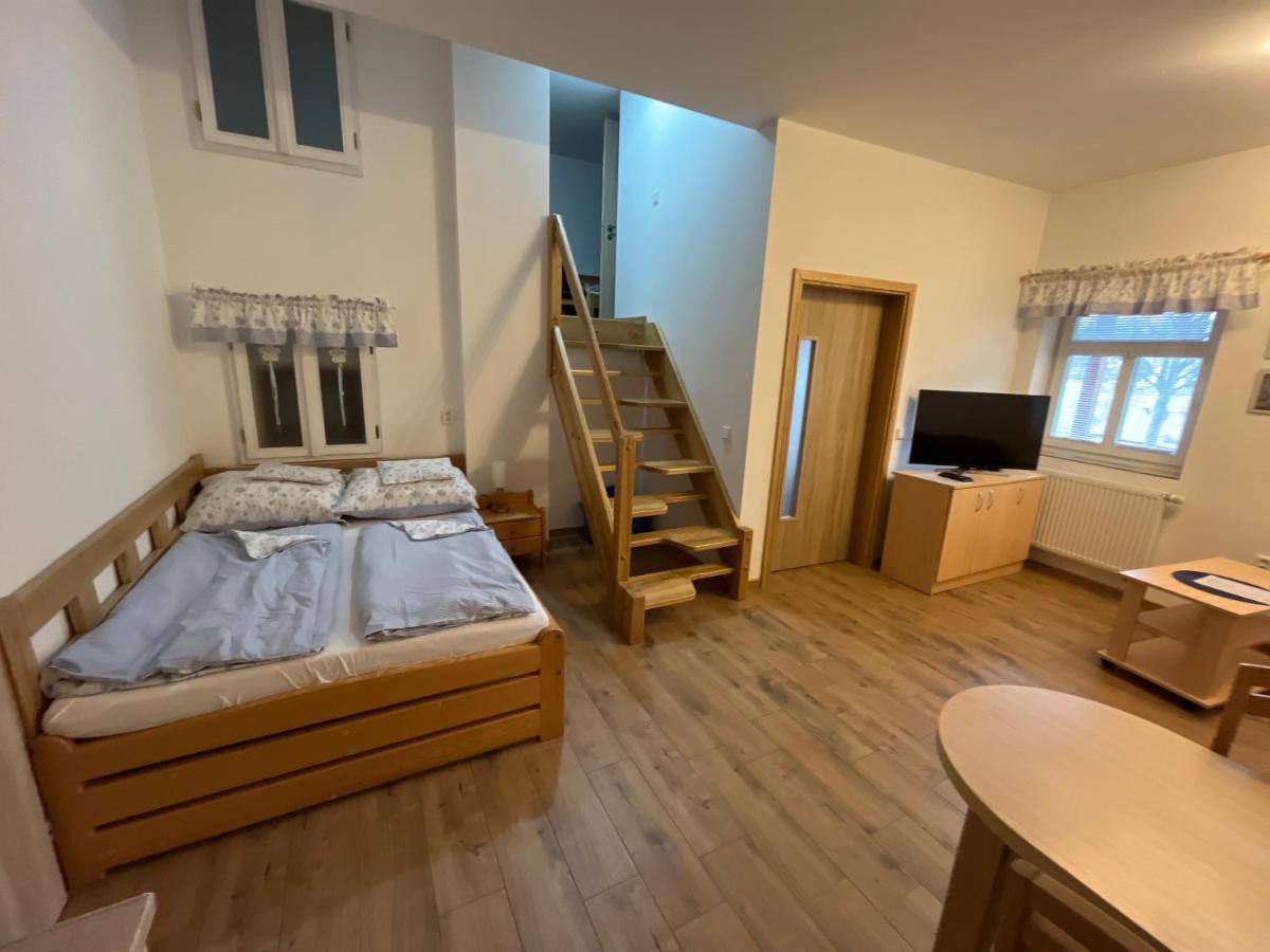 Sokoli Hnizdo Hotell Hlaska Exteriör bild